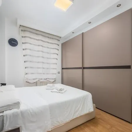 Wonderful Near Center,wifi,comfort,parking